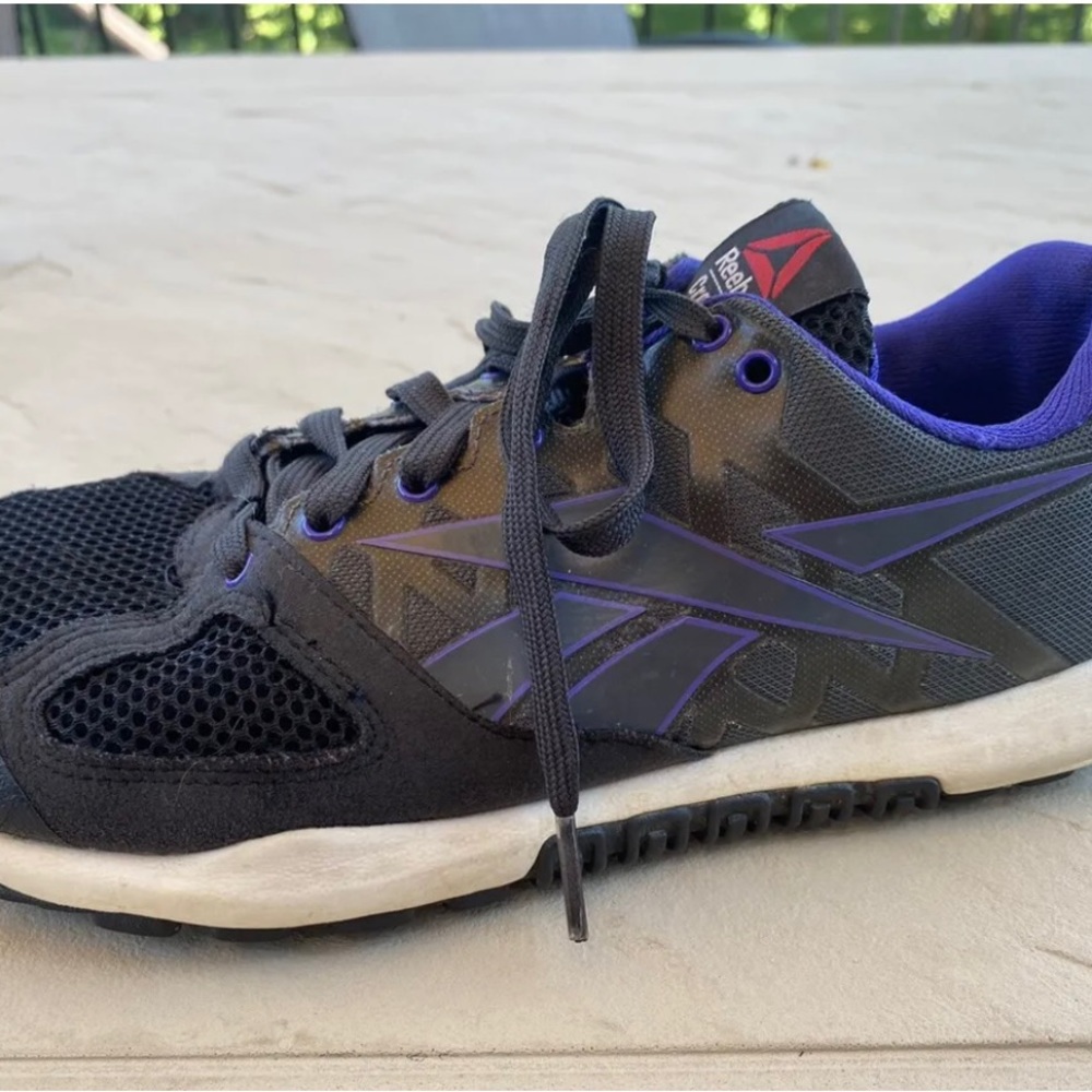 Reebok CrossFit size 8 athletic shoes black